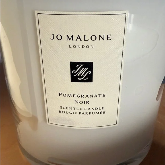Jo Malone Pomegranate Noir Candle, 4-wick luxury size - Picture 4 of 12